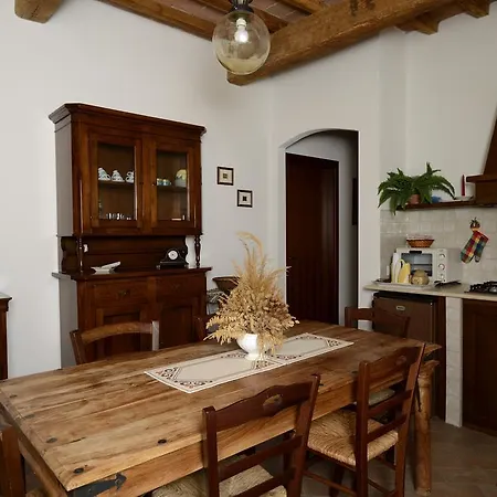Сasa de vacaciones L'antico Casale Di Sandro *